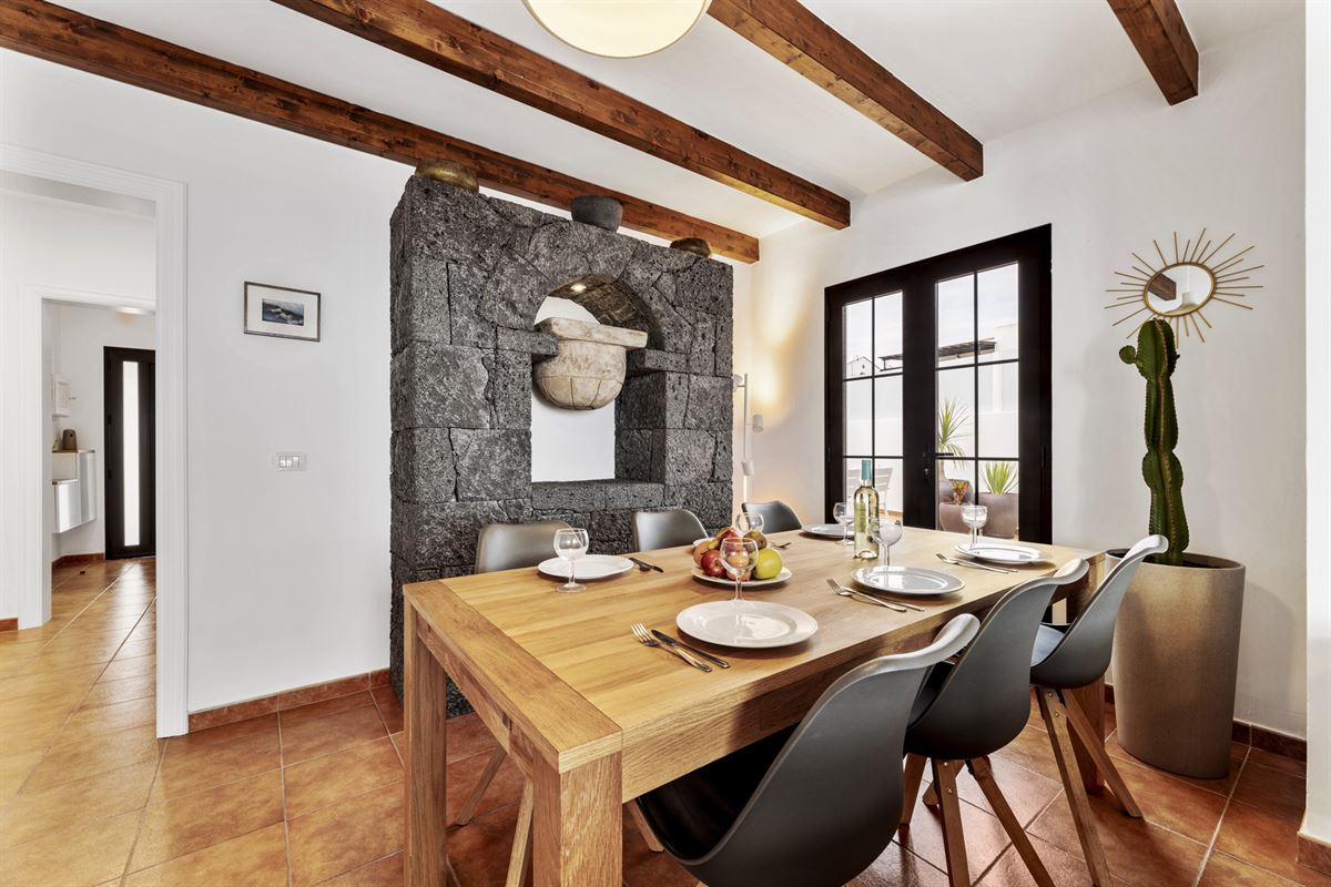 villa-4-comedor