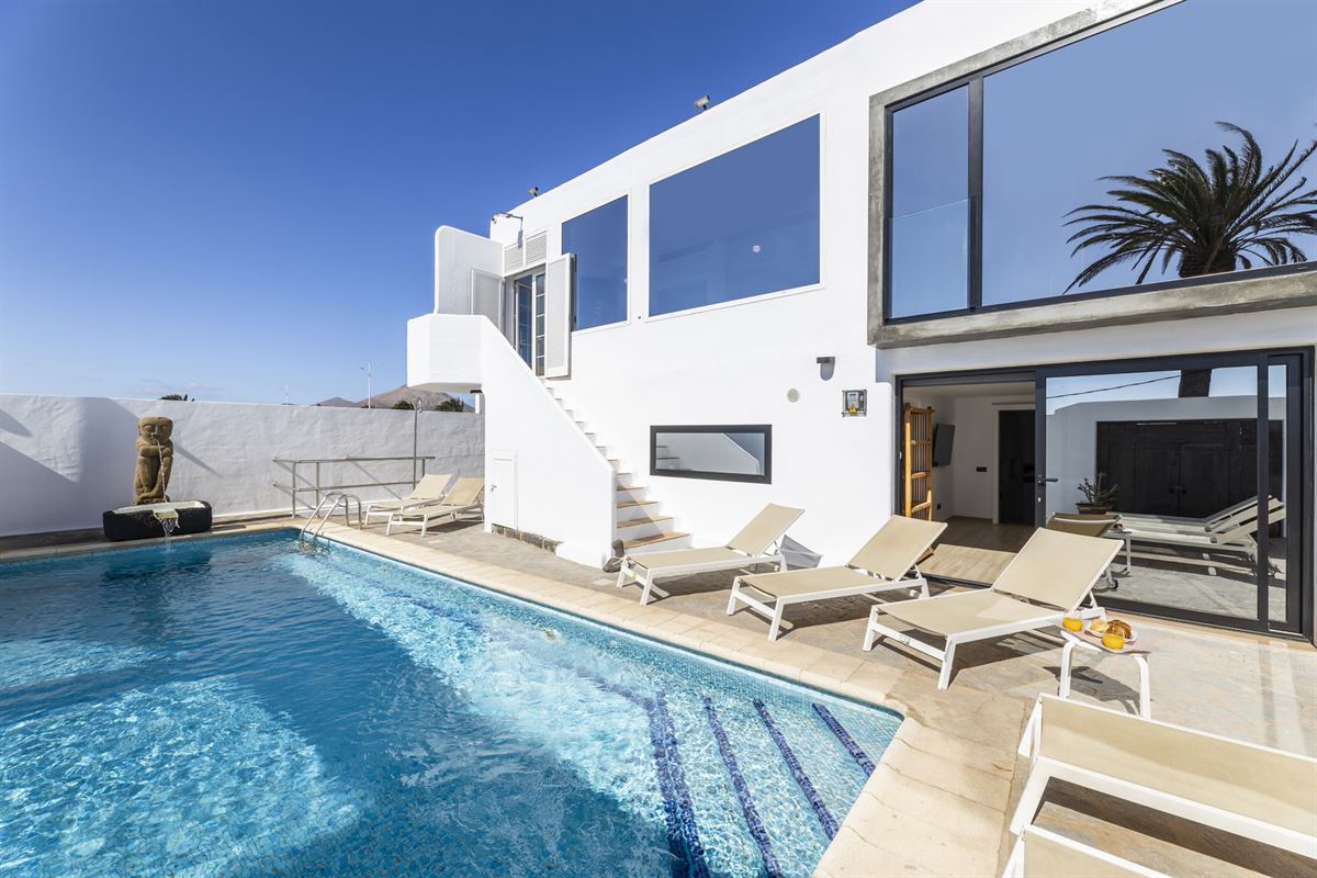 villa-atlantico-piscina-1-portada