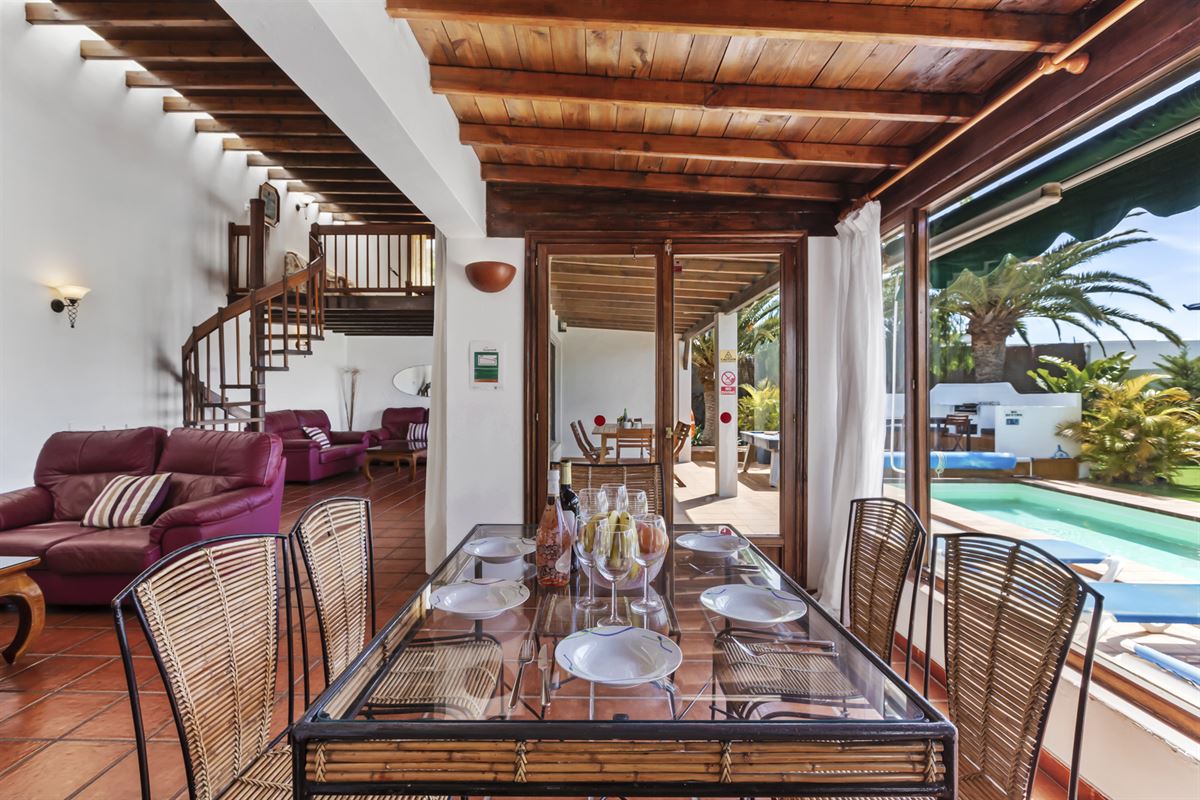 villa-josephine-salon