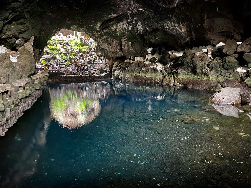 vipvipvillas-excursiones-norte-salvaje- (6) Jameos del agua Lanzarote